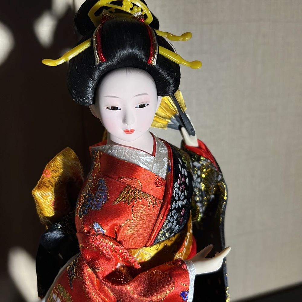 Japanese Geisha Doll